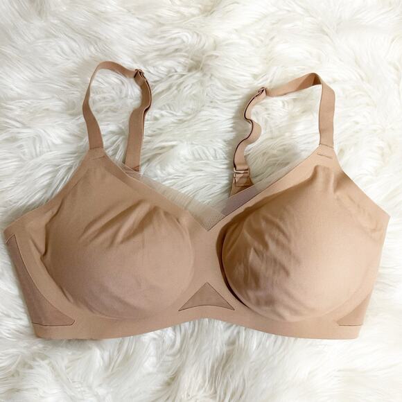 Silhouette Other - HoneyLove Womens Crossover Bra Wireless Size Large 38B/C in Sand Comfort